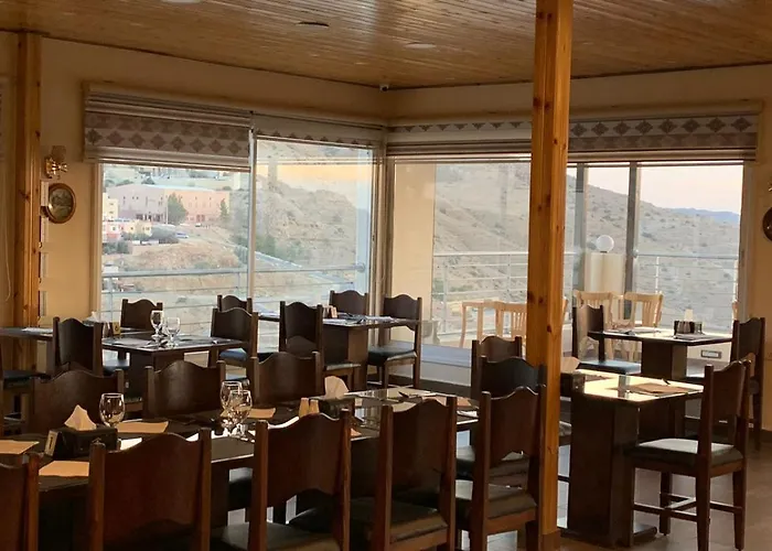 Shaqilath Hotel