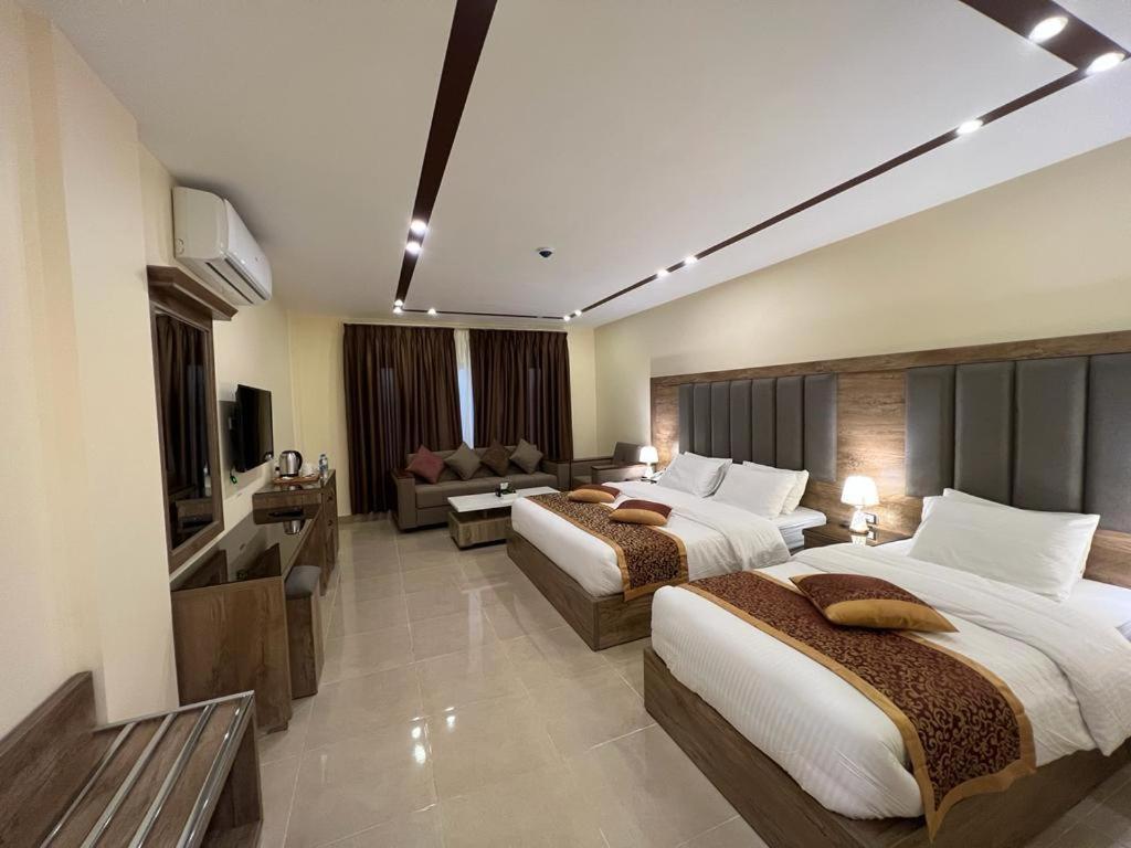 Shaqilath Hotel