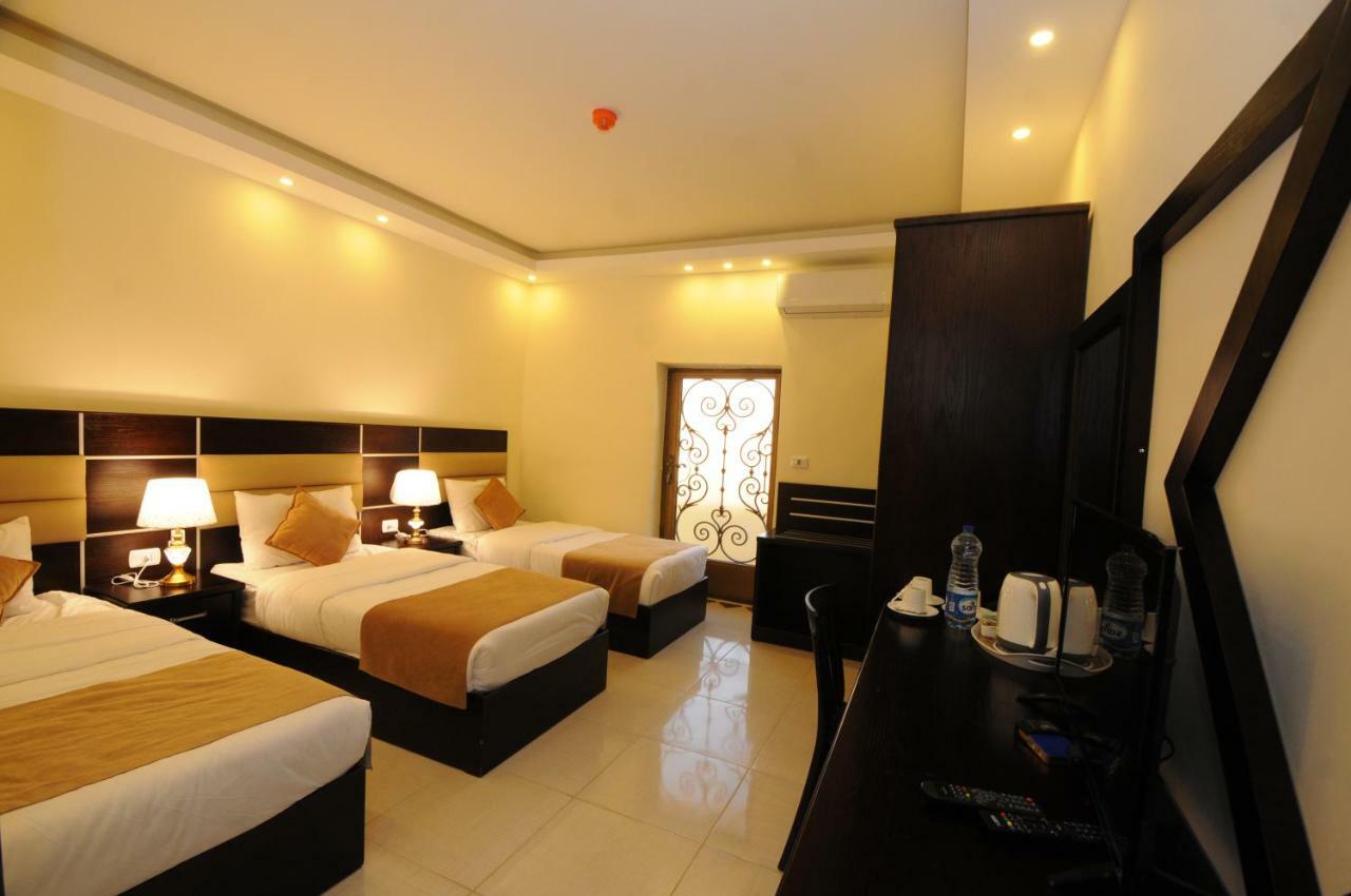 Shaqilath Hotel